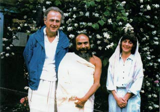 Ken & Faith with Swamiji, 1988