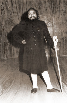 Shivabalayogi with Sword